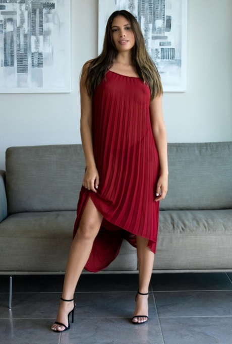 Aşaği Dudullu Genç ve Dinamik Üniversiteli Escort Bayan Eva